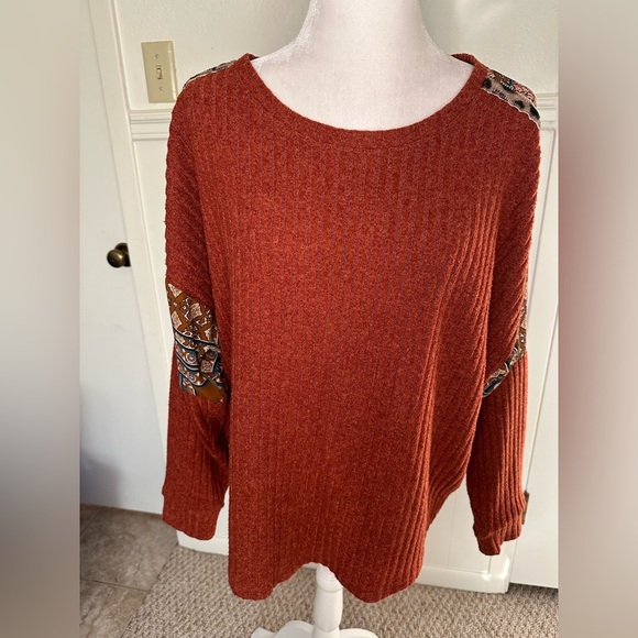 Maurices Rust Sweater with Patterned Sleeves size 0 - Picture 1 of 9
